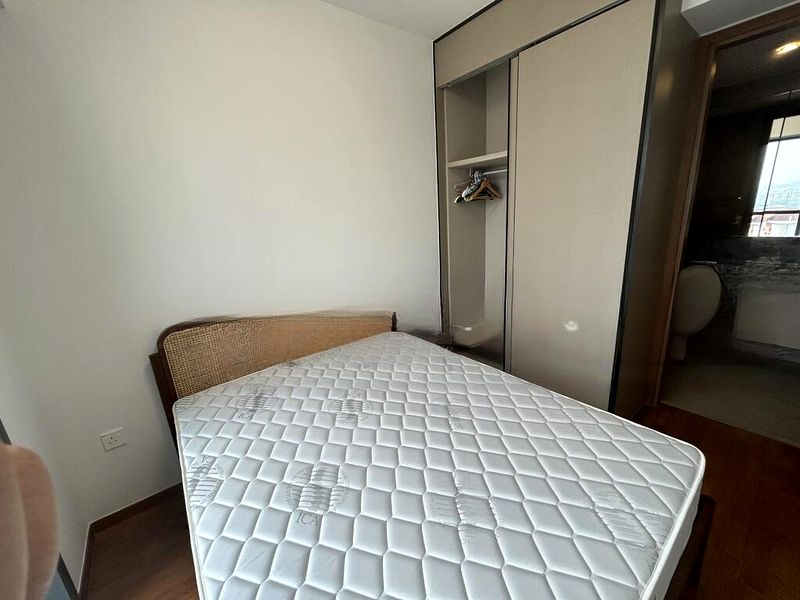 STIRLING RESIDENCES 8