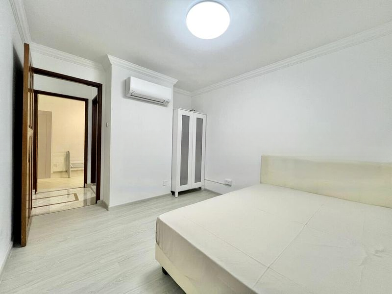 LEEDON 2 8