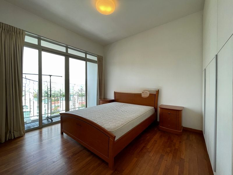 THE METROPOLITAN CONDOMINIUM 10