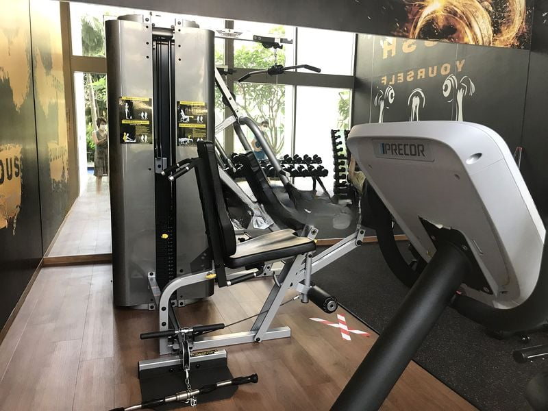 THE METROPOLITAN CONDOMINIUM 15