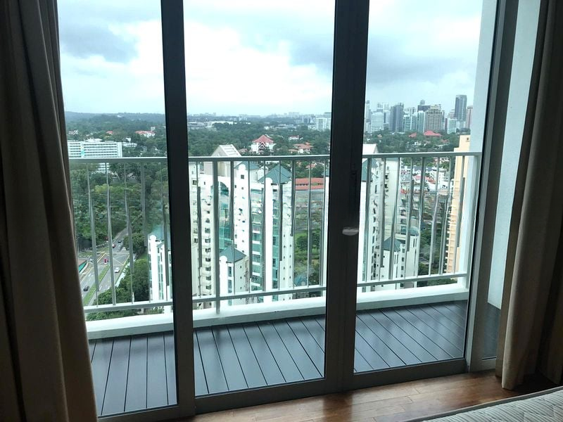 THE METROPOLITAN CONDOMINIUM 12