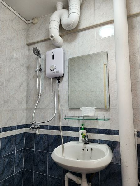 C'WEALTH AVE WEST 11