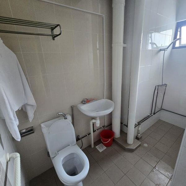 GEYLANG EAST AVE 1 2