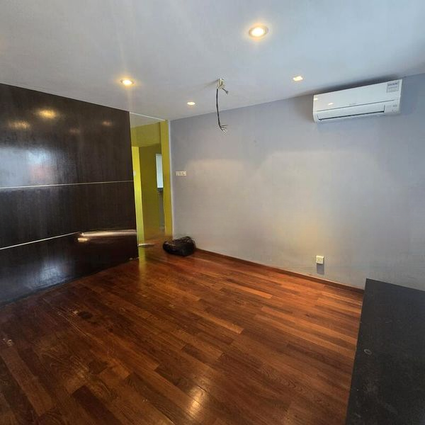 GEYLANG EAST AVE 1 10