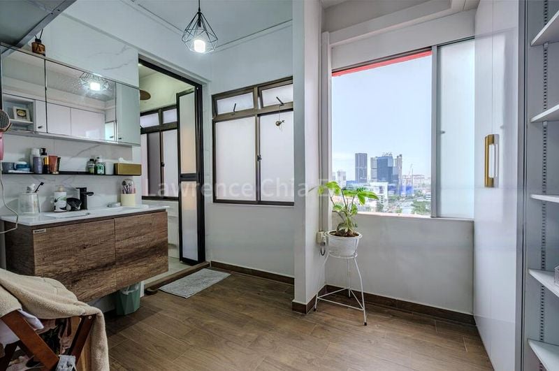 PEOPLE'S PARK COMPLEX 7