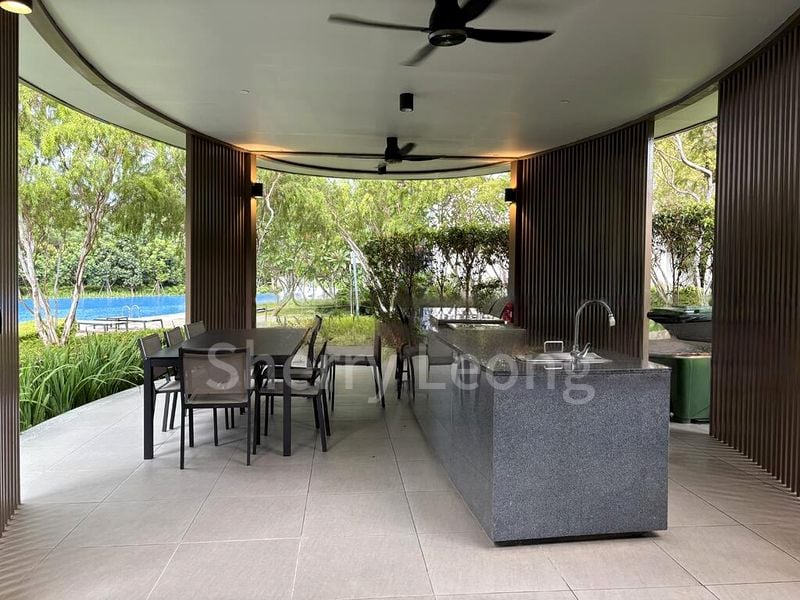 SEASIDE RESIDENCES 13