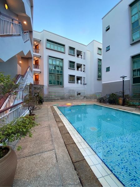 GOLD PALM MANSIONS 9