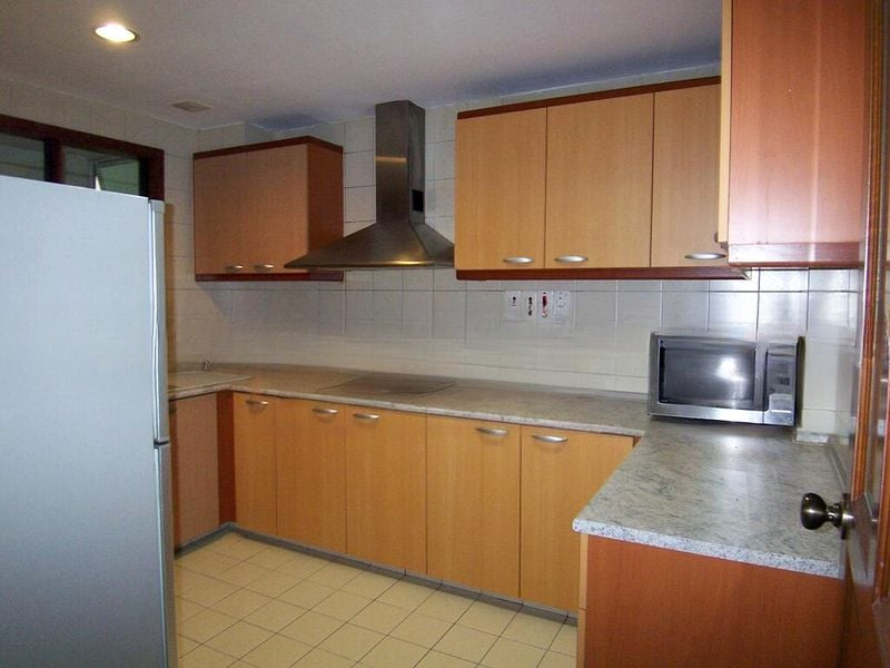 CARISSA PARK CONDOMINIUM 3