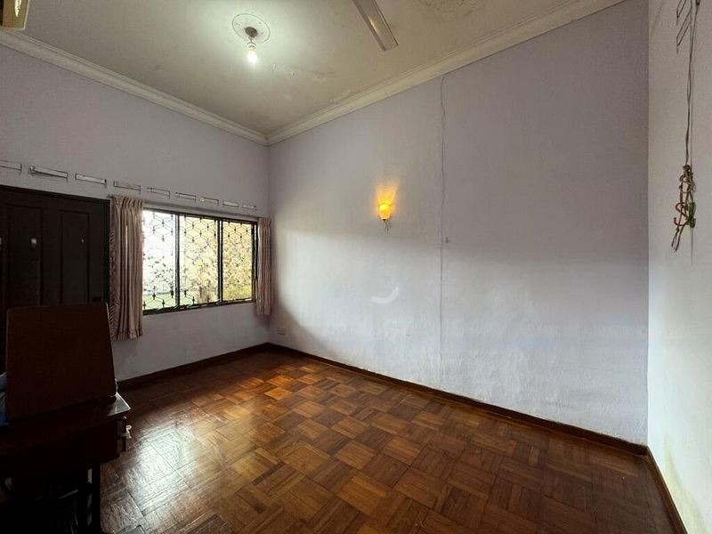 SELETAR HILLS ESTATE 10