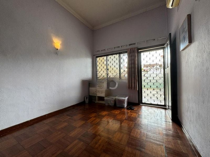 SELETAR HILLS ESTATE 11