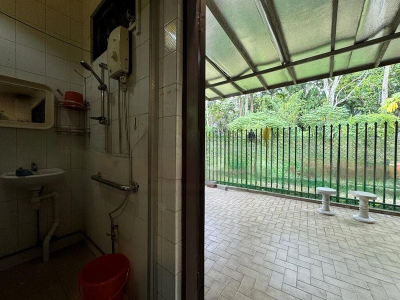 SELETAR HILLS ESTATE 13