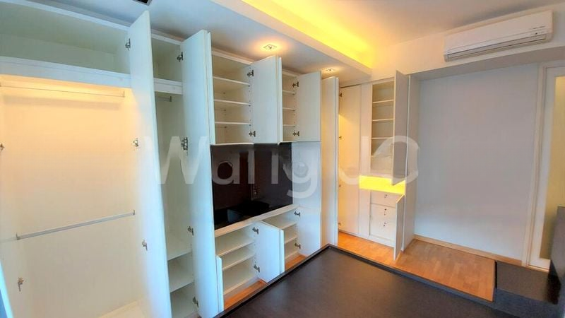 FERRARIA PARK CONDOMINIUM 6