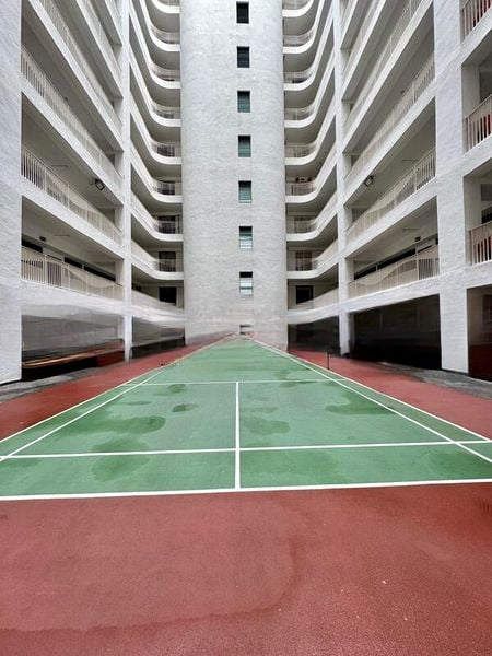 INTERNATIONAL PLAZA 6