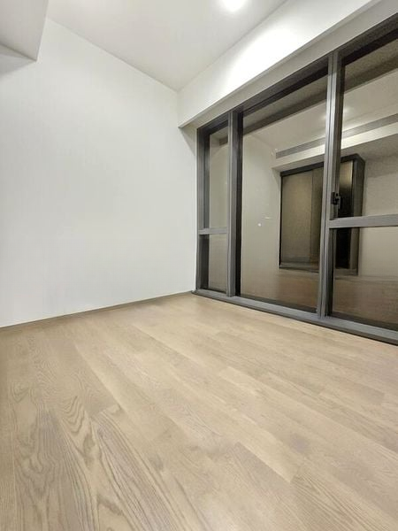LEEDON GREEN 6