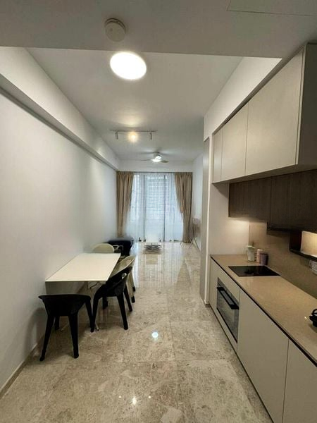 THE AVENIR 8