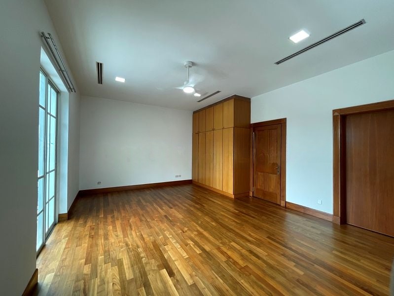 PEIRCE VILLAS 9