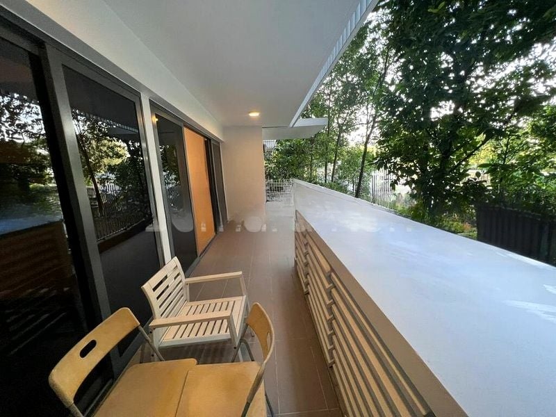 THE LAKEFRONT RESIDENCES 4