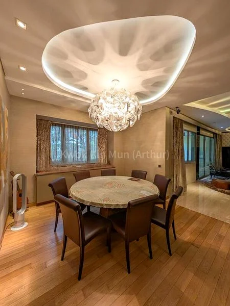 BISHOPSGATE RESIDENCES 13