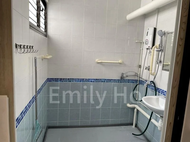 JURONG EAST ST 31 13