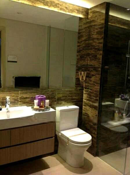 THE LUXURIE 3