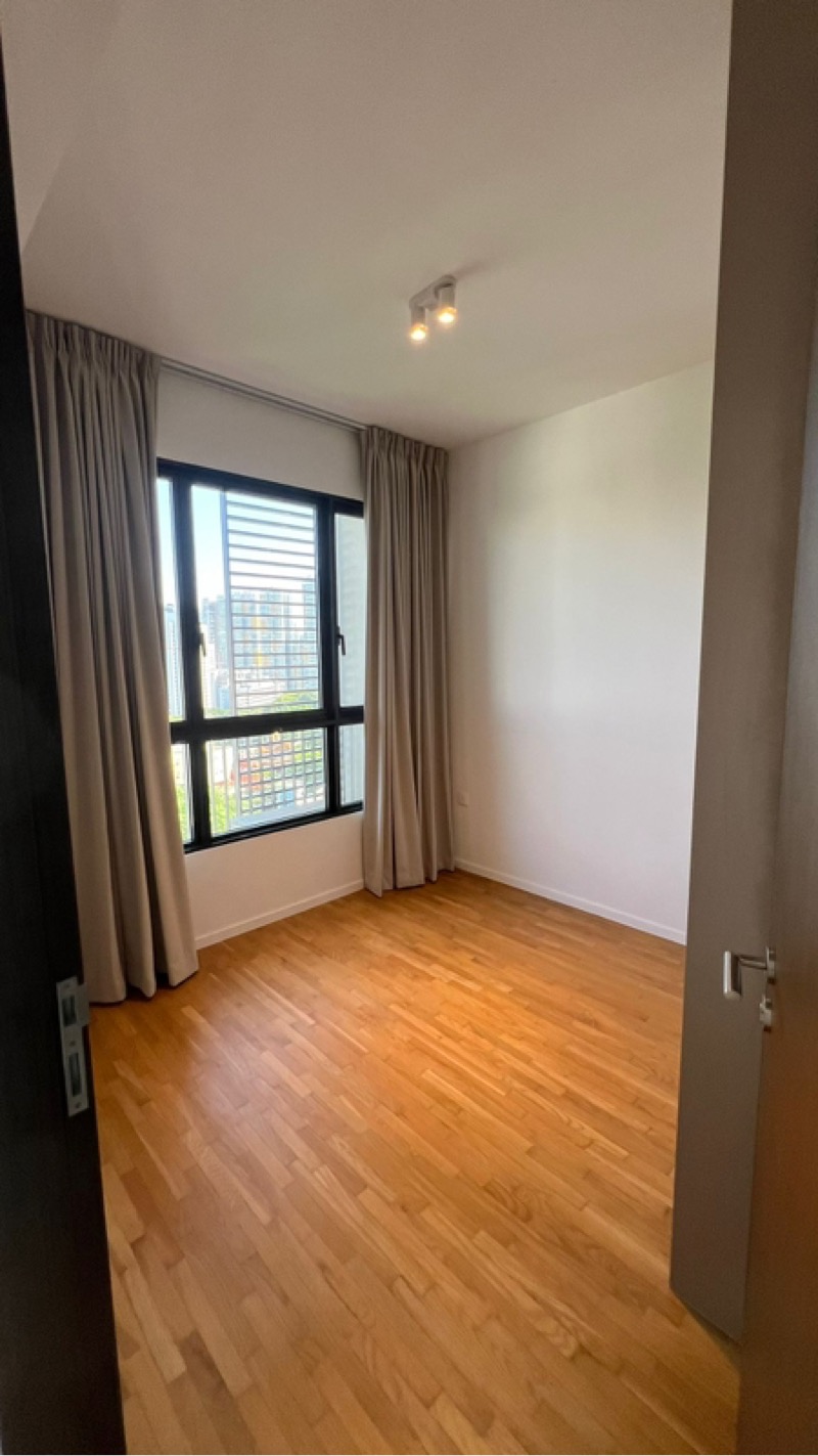 AVENUE SOUTH RESIDENCE 5