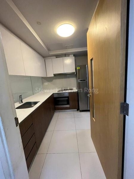 THE LAKEFRONT RESIDENCES 7