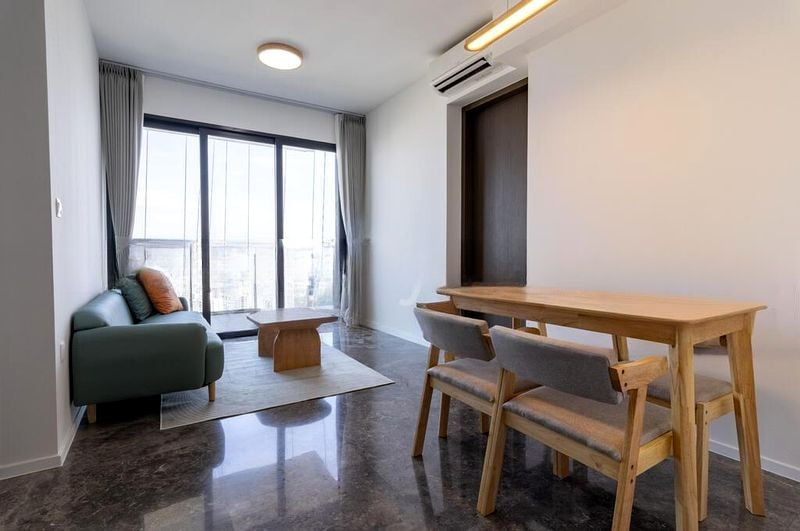 AVENUE SOUTH RESIDENCE 12