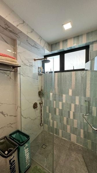 ONE EIGHTIES RESIDENCES 7