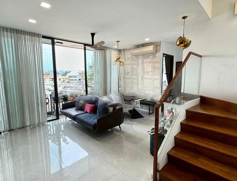 ONE EIGHTIES RESIDENCES 8