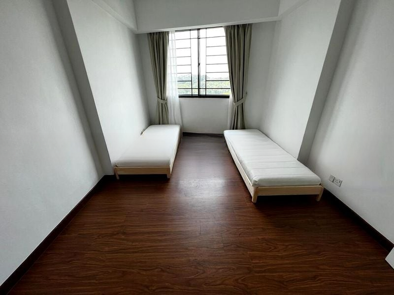 ASTOR GREEN 1