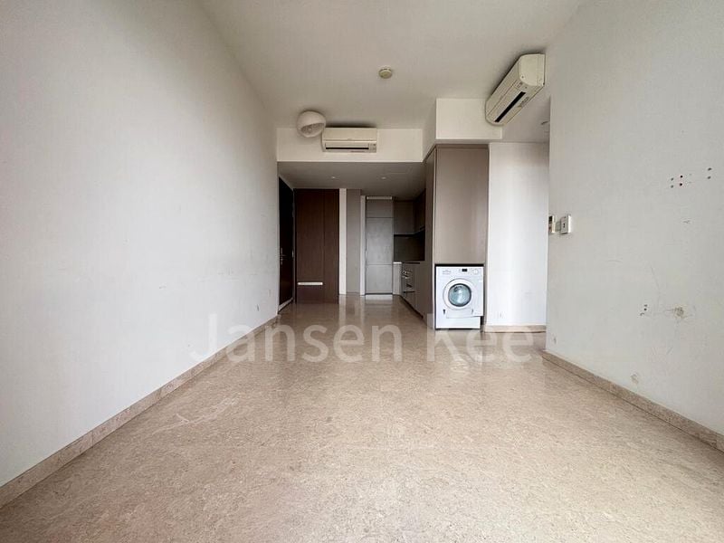 SEASIDE RESIDENCES 8