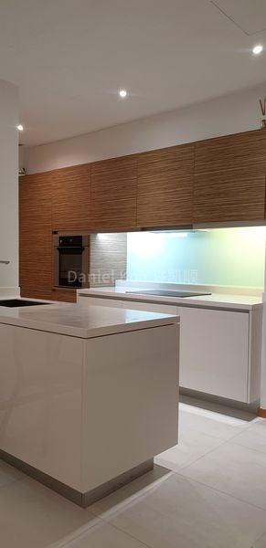 CONCOURSE SKYLINE 10