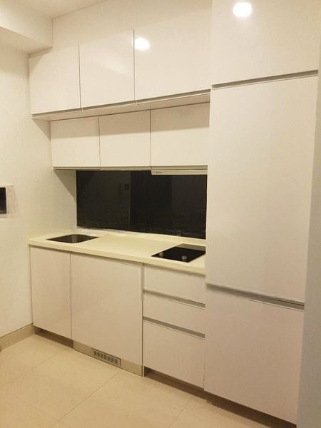 CENTRA SUITES 5