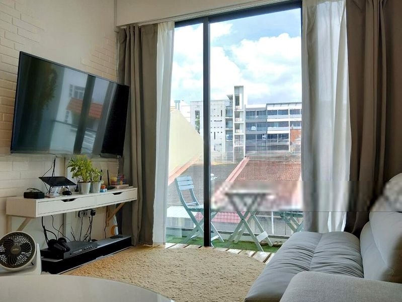 CENTRA SUITES 10