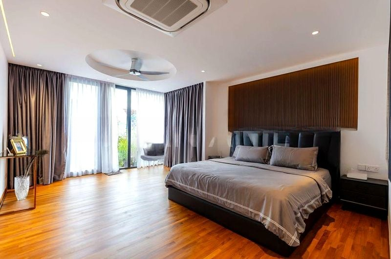YIO CHU KANG TERRACE 8