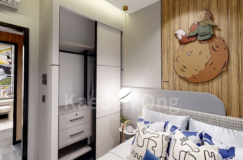 BLOSSOMS BY THE PARK 5