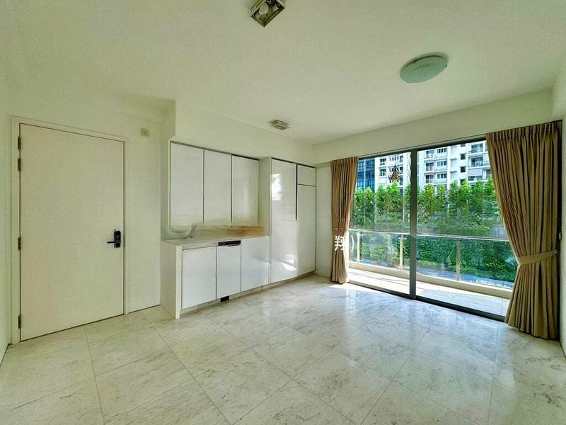 SUITES @ NEWTON 6