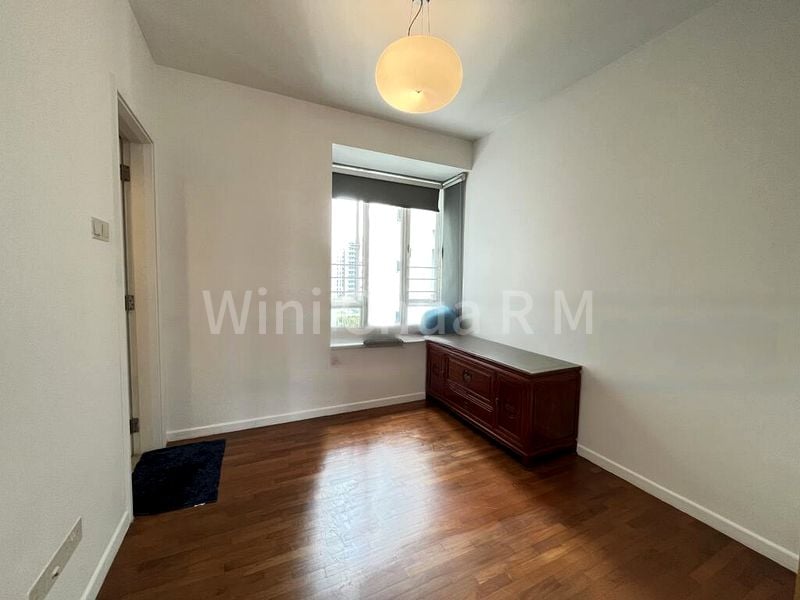 BLOSSOMS @ WOODLEIGH 9