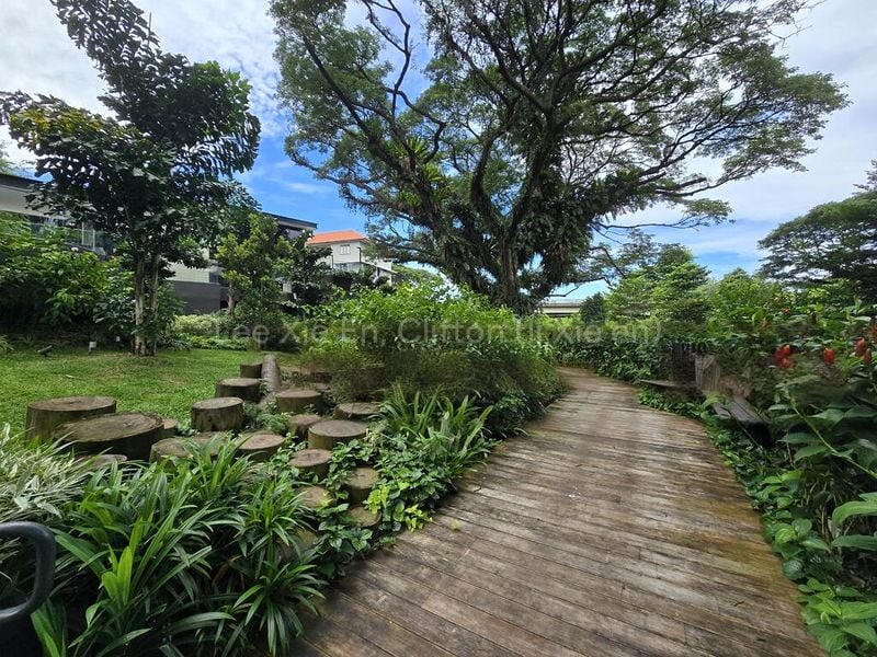 AVENUE SOUTH RESIDENCE 5