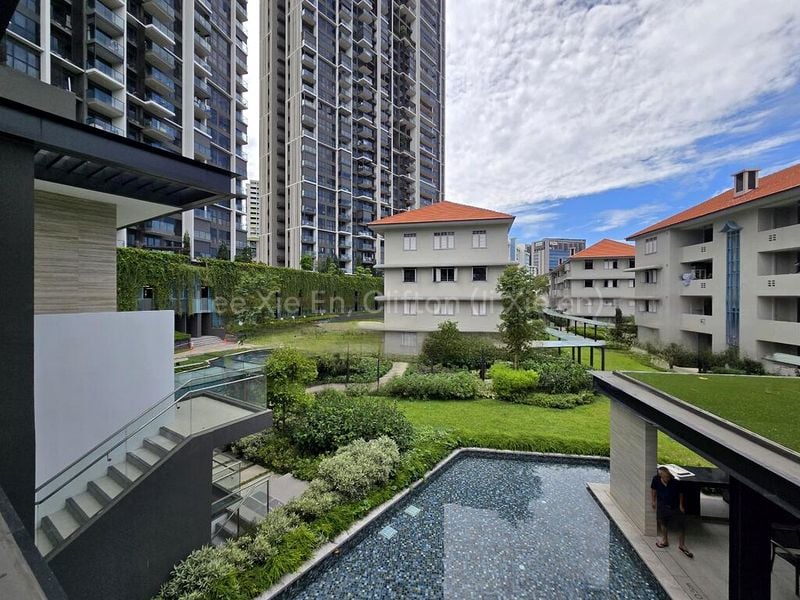 AVENUE SOUTH RESIDENCE 8