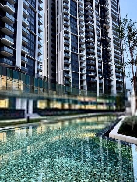 AVENUE SOUTH RESIDENCE 13