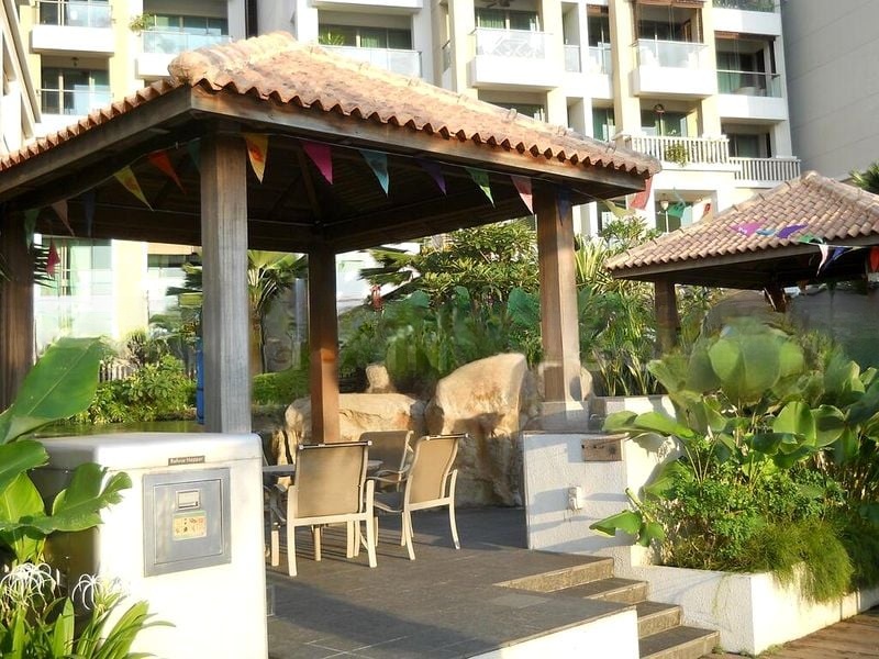 THE BERTH BY THE COVE 4