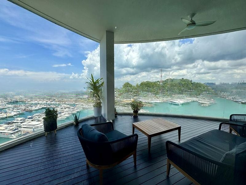 THE OCEANFRONT @ SENTOSA COVE 4