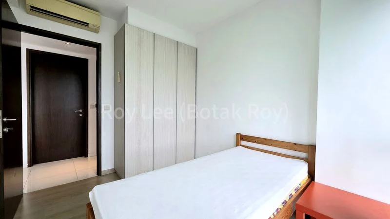 RIVERPARC RESIDENCE 9