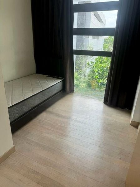 HEDGES PARK CONDOMINIUM 9