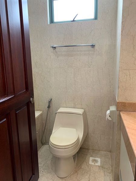 TANGLIN REGENCY 8