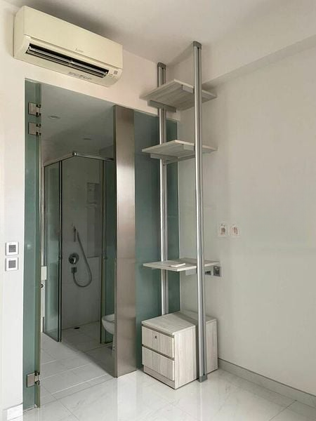 PARK 1 SUITES 12
