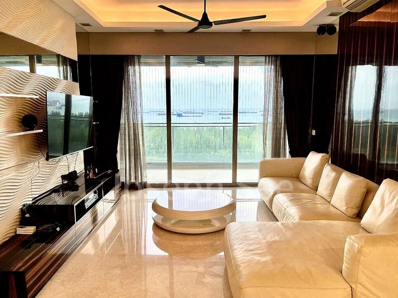 THE SEAFRONT ON MEYER 3