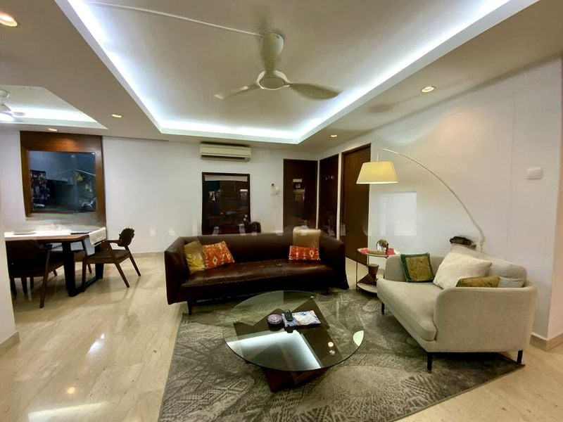 WELLINGTON CIRCLE 12