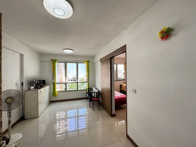 BT BATOK WEST AVE 6 4